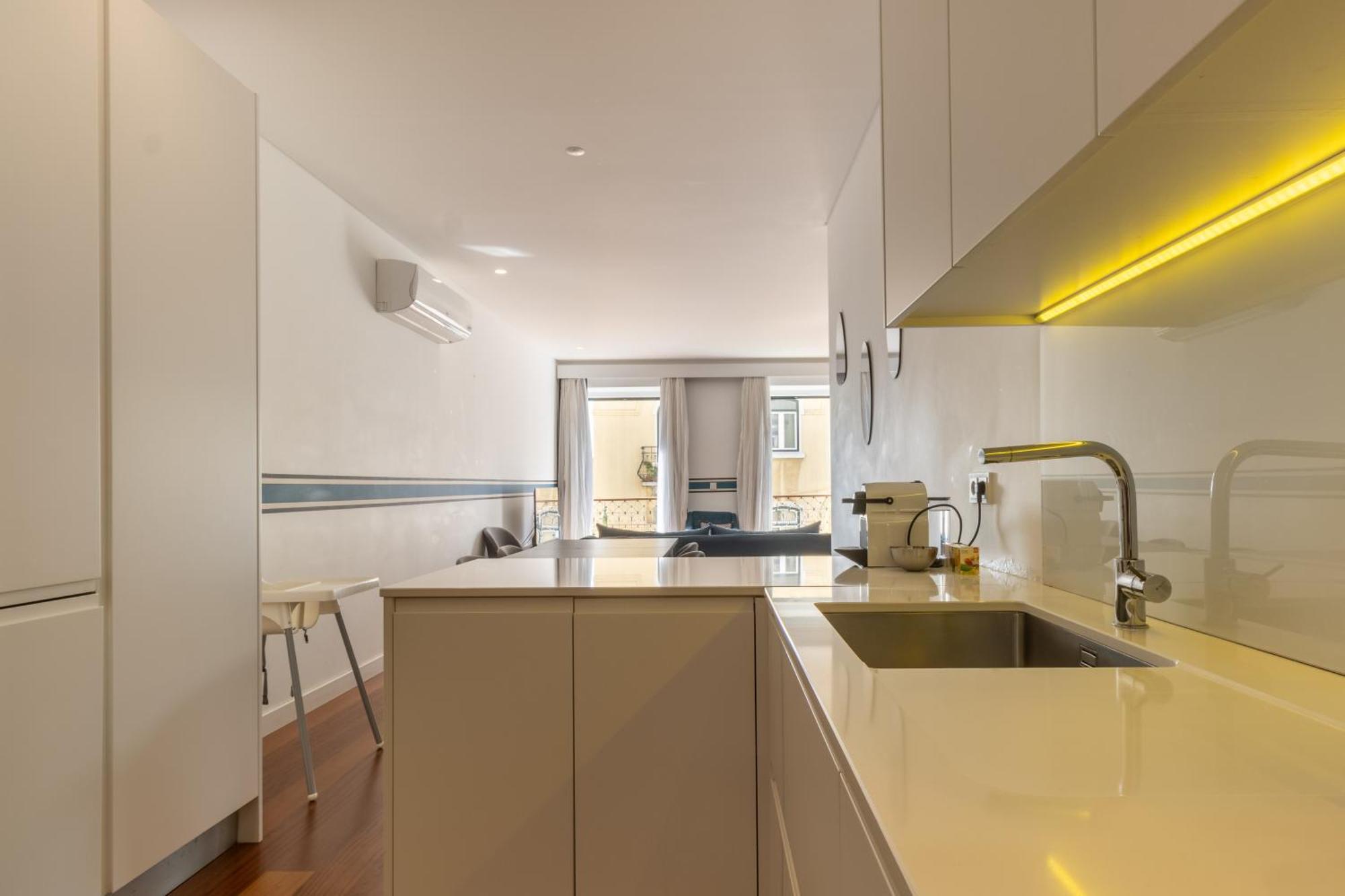 Apartamento Modern 3Br, Terrace, Ac/Heating & Self Check-In Lisboa Exterior foto