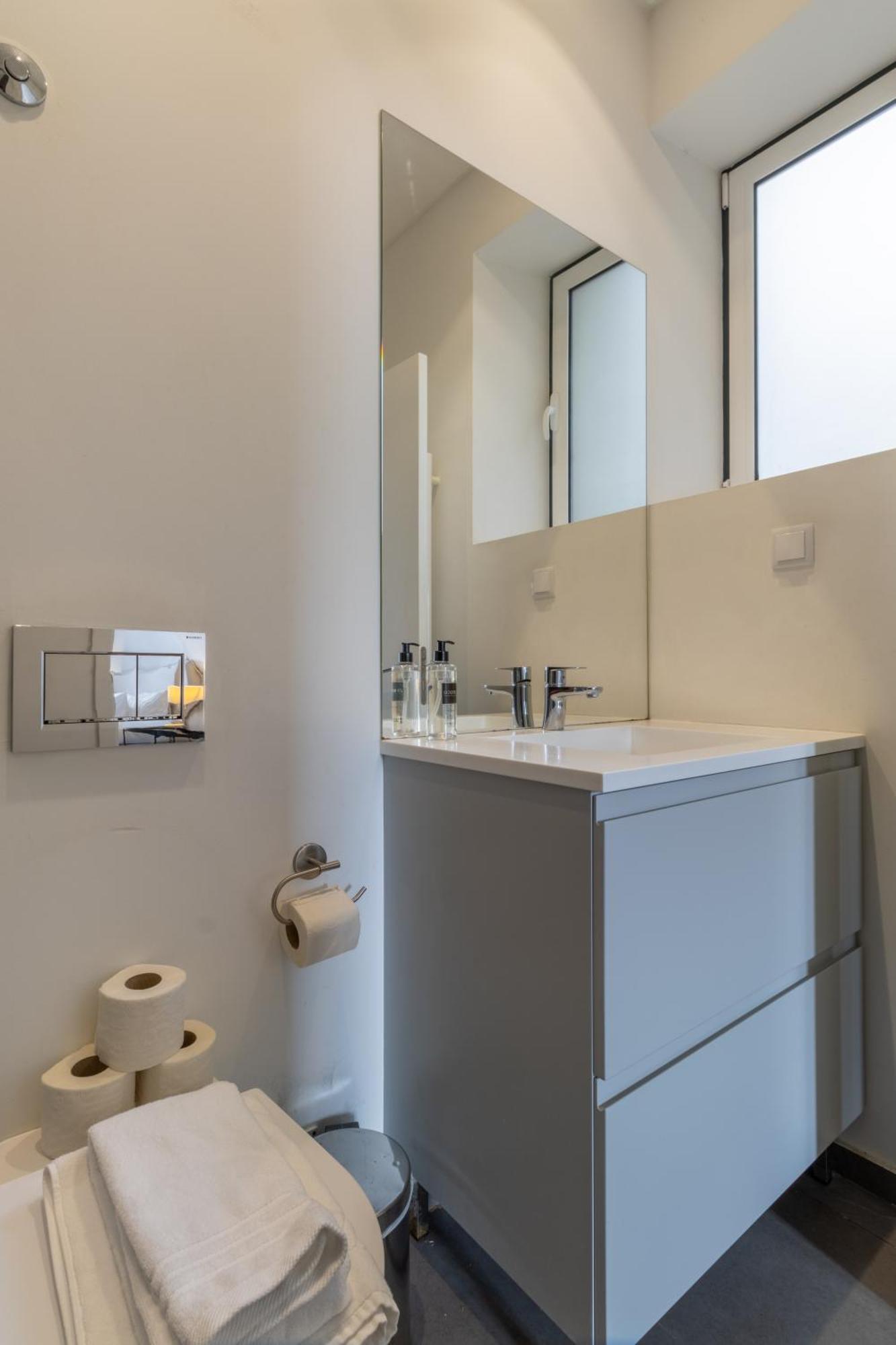 Apartamento Modern 3Br, Terrace, Ac/Heating & Self Check-In Lisboa Exterior foto